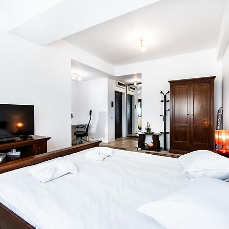 Garden Oasis Studio Bucureşti Ngoại thất bức ảnh